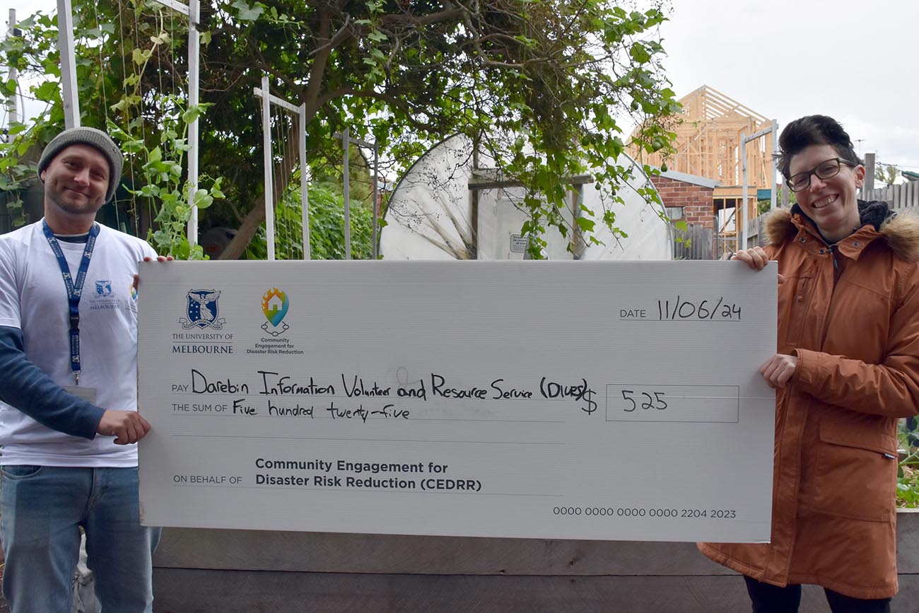 DIVRS Receive their CEDRR Cheque